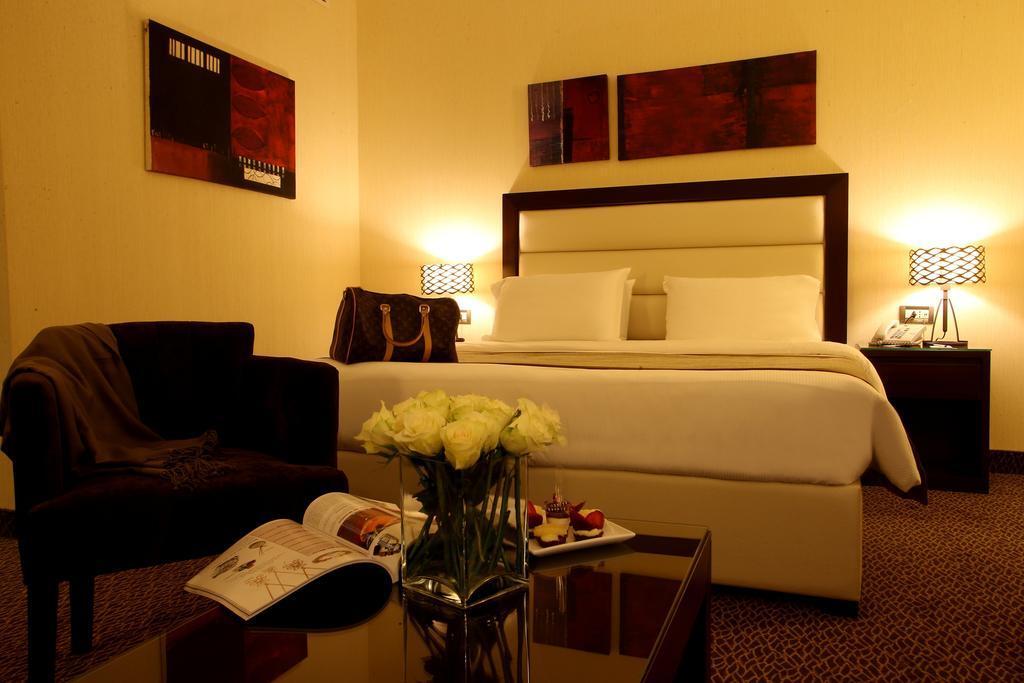Lancaster Suites Raouche Бейрут Экстерьер фото